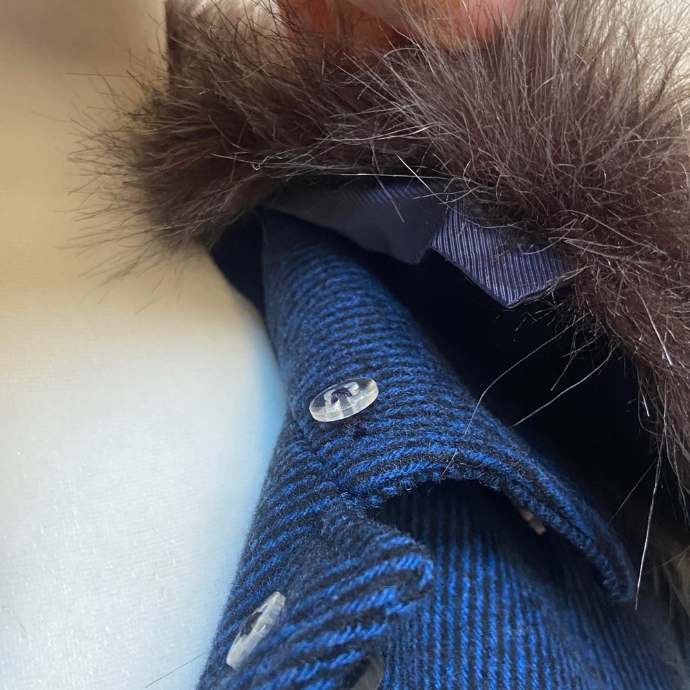 Sale! Elegant Navy Coat with Faux Fur Collar, size S, Banana Republic - Picture 7 of 16
